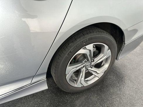 Used 2020 Honda Accord EX image 14