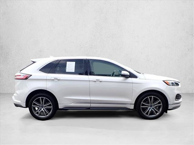 Used 2019 Ford Edge Titanium w/ Equipment Group 301A AWD/4WD image 5