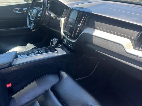 Used 2018 Volvo XC60 T5 Inscription w/ Convenience Package AWD/4WD image 13