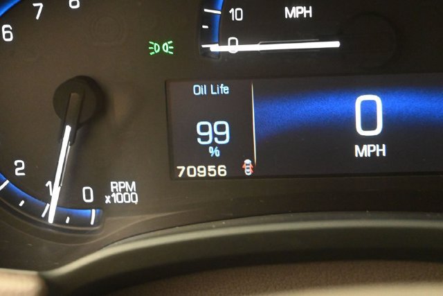 Used 2015 Cadillac XTS FWD image 31