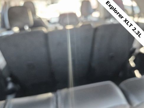 Used 2022 Ford Explorer XLT w/ Equipment Group 202A image 9