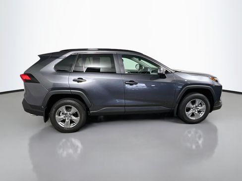 Used 2025 Toyota RAV4 XLE w/ Convenience Package FWD image 3