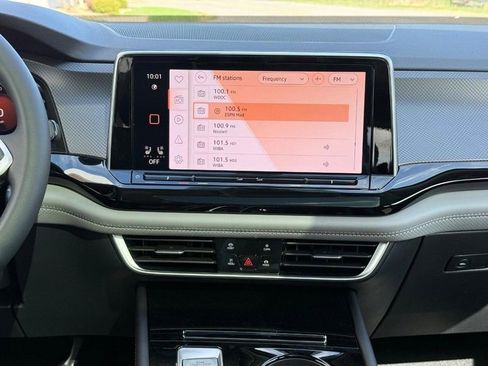 New 2026 Volkswagen Atlas Peak Edition AWD/4WD image 7