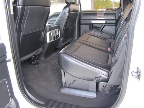 Used 2019 Ford F250 Lariat w/ Lariat Value Package image 17