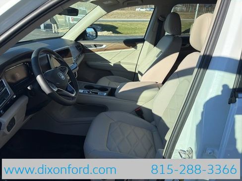 New 2026 Volkswagen Atlas SE image 9