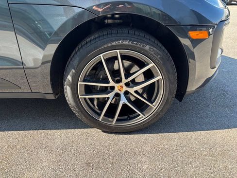Certified 2026 Porsche Macan AWD/4WD image 40