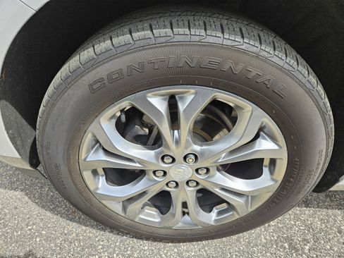 Used 2018 Buick Enclave Avenir w/ Avenir Technology Package image 8