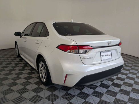 Certified 2025 Toyota Corolla LE FWD image 7