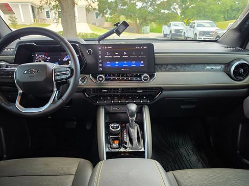 Used 2025 Chevrolet Colorado ZR2 AWD/4WD image 14