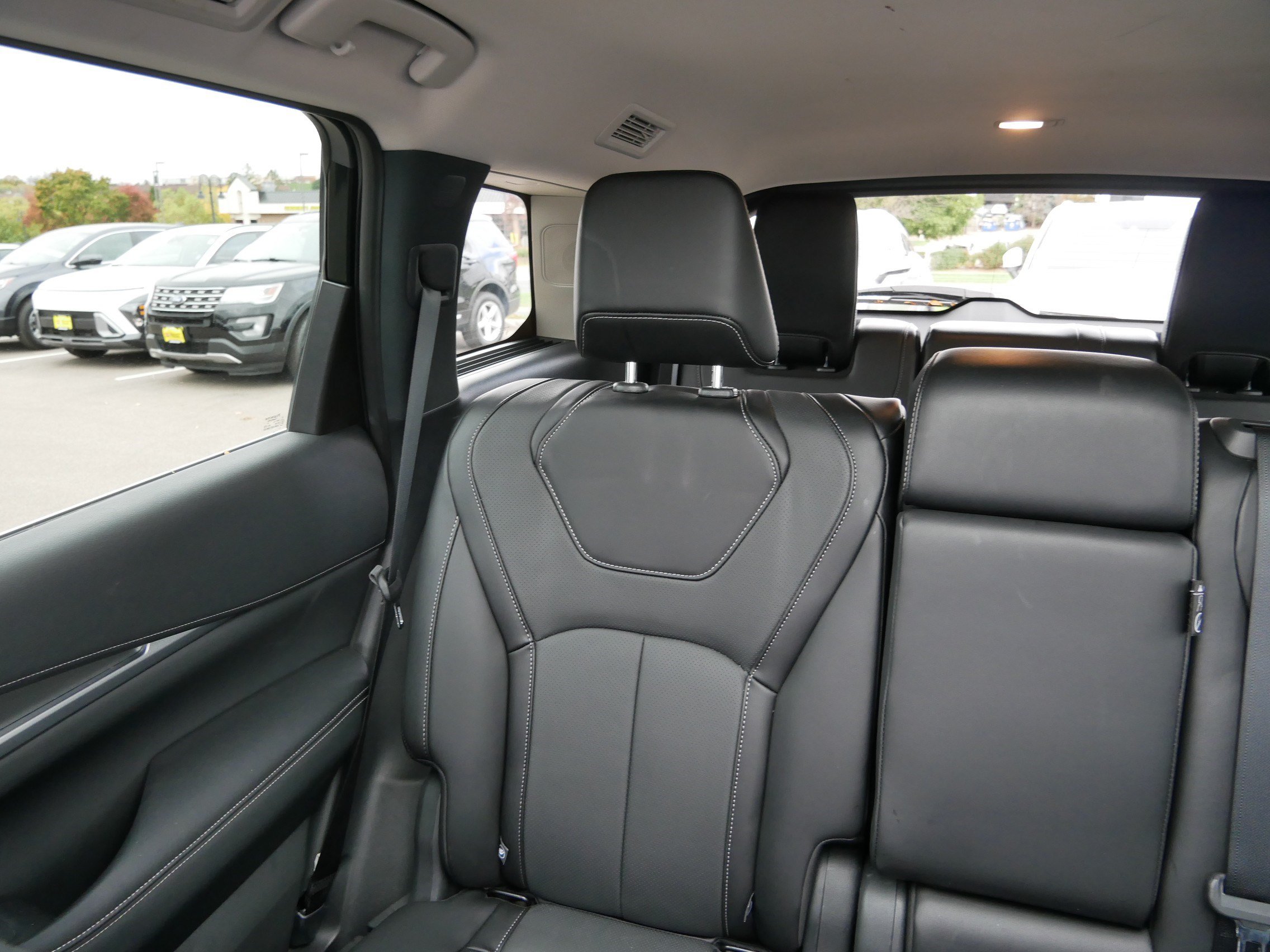 Used 2024 INFINITI QX60 Luxe AWD/4WD image 12