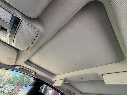 Used 2010 Mercedes-Benz S 550 image 81