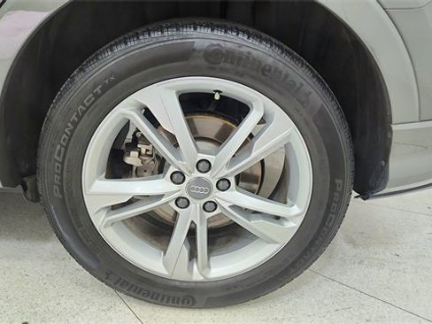 Used 2020 Audi Q3 2.0T Premium w/ Convenience Package image 60