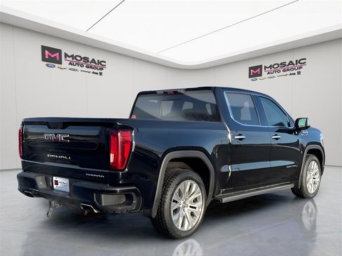 Used 2022 GMC Sierra 1500 Denali w/ Denali Reserve Package image 10
