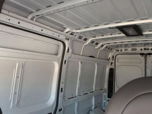 Used 2025 RAM ProMaster 2500 w/ Convenience Group FWD image 11
