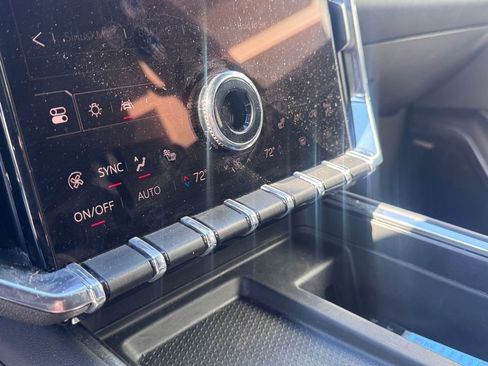 Used 2024 GMC Acadia Elevation FWD image 21