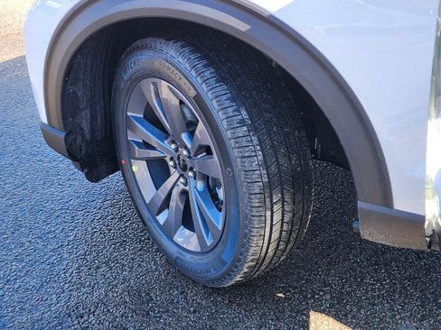 New 2026 Ford Explorer Active w/ Active Comfort Package image 36