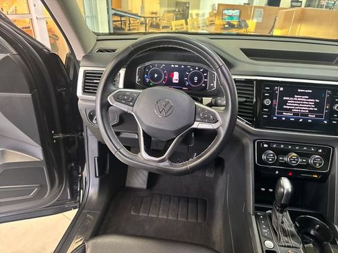 Used 2023 Volkswagen Atlas SE w/ Black Wheel Package AWD/4WD image 15