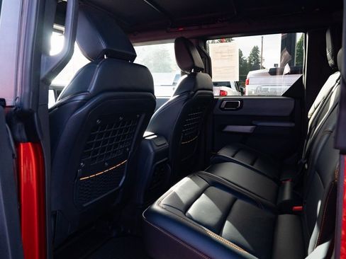 Used 2023 Ford Bronco Badlands image 20