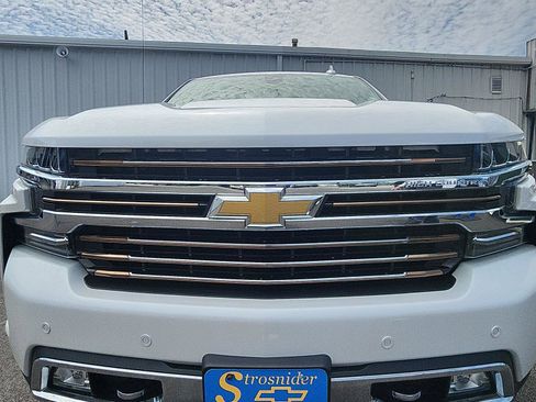 Used 2019 Chevrolet Silverado 1500 High Country AWD/4WD image 14