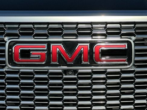 Certified 2023 GMC Yukon XL Denali AWD/4WD image 41