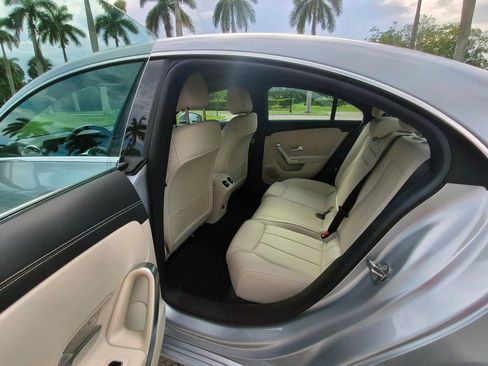 Used 2025 Mercedes-Benz CLA 250 4MATIC image 35