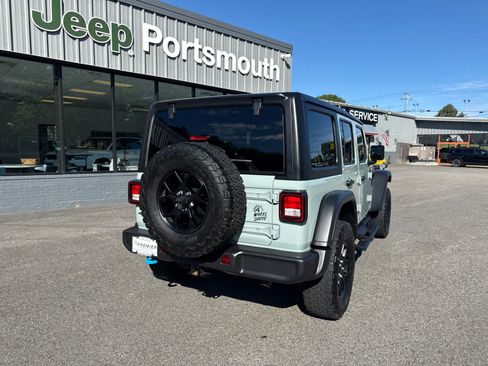 Used 2024 Jeep Wrangler Unlimited AWD/4WD image 4