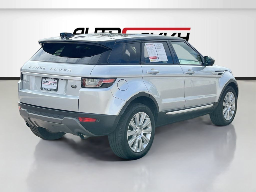 Used 2019 Land Rover Range Rover Evoque HSE AWD/4WD image 7