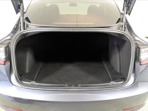 Used 2021 Tesla Model 3 Standard Range Plus image 17
