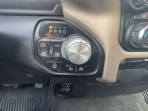 Used 2022 RAM 1500 Laramie AWD/4WD image 16