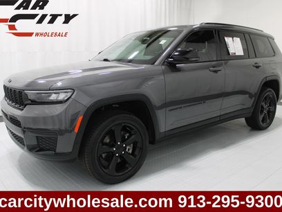 Used 2023 Jeep Grand Cherokee L Laredo