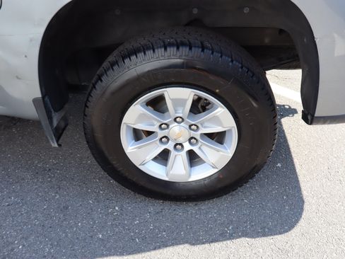 Used 2023 Chevrolet Silverado 1500 LT w/ Protection Package AWD/4WD image 33