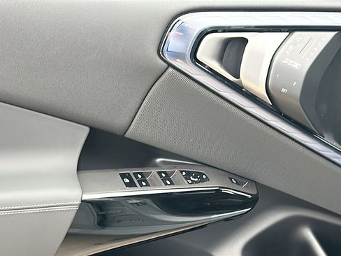 New 2026 BMW X3 xDrive30 w/ Premium Package image 13