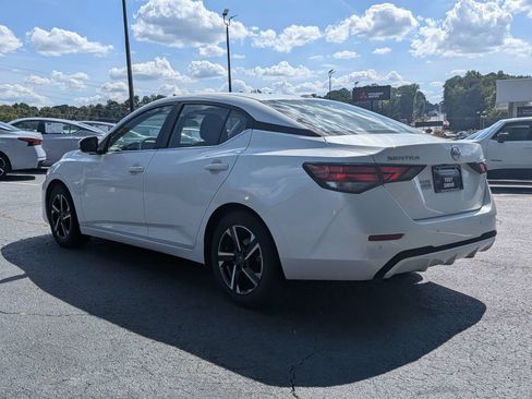 Used 2025 Nissan Sentra SV FWD image 6