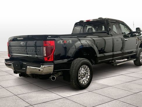 Used 2022 Ford F250 XLT w/ XLT Premium Package image 11