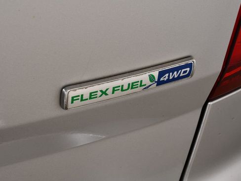 Used 2014 Ford Explorer Limited image 24