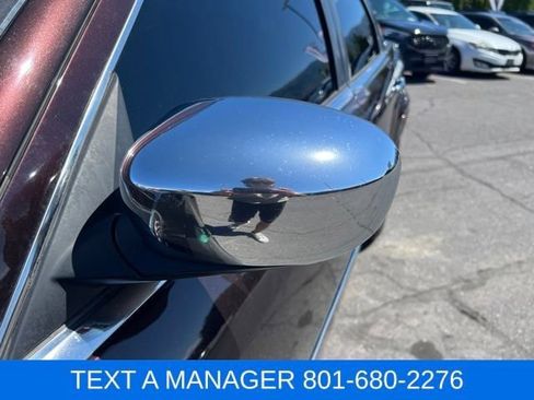 Used 2005 Chrysler 300 C w/ Protection Group II RWD image 12
