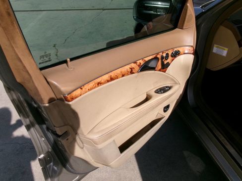 Used 2008 Mercedes-Benz E 320 BlueTEC Sedan image 24