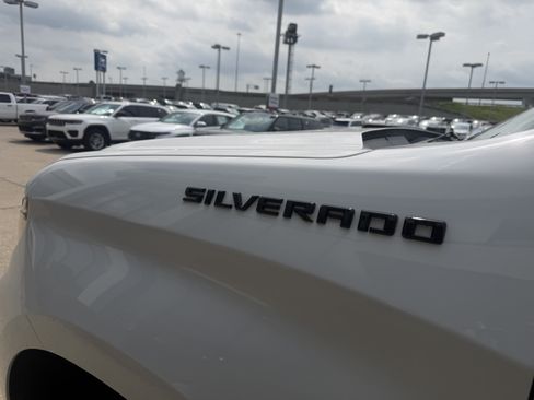 Used 2023 Chevrolet Silverado 1500 Custom w/ LPO, Dark Essentials Package AWD/4WD image 15