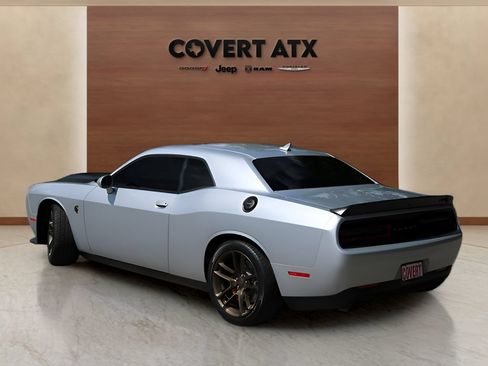 Used 2023 Dodge Challenger SRT Hellcat w/ Driver Convenience Group RWD image 4