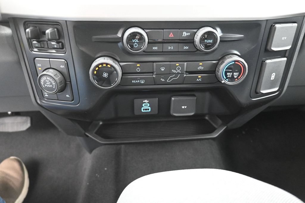New 2027 Ford F250 XL w/ Tremor Off-Road Package AWD/4WD image 30