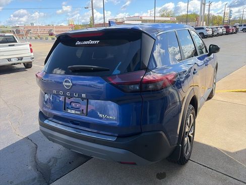 Used 2023 Nissan Rogue SV AWD/4WD image 7