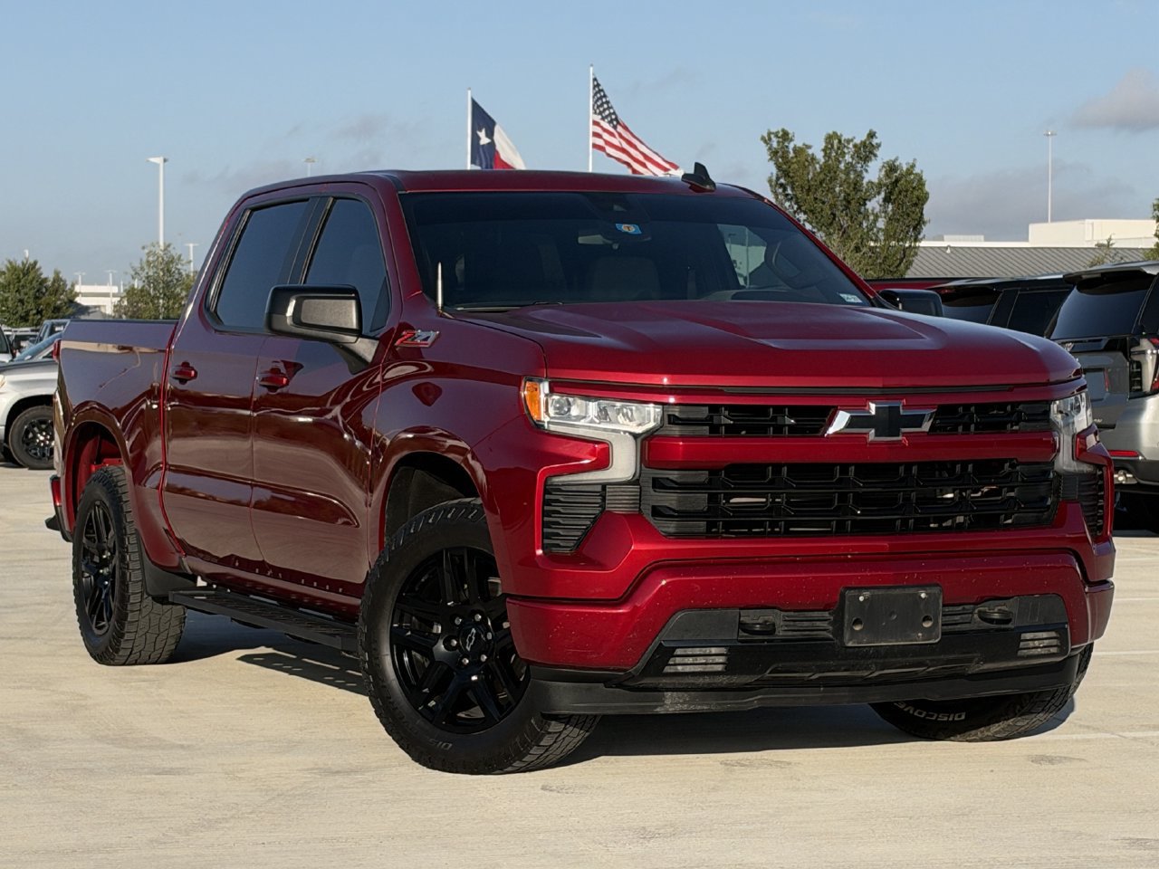Used 2023 Chevrolet Silverado 1500 RST w/ Z71 Off-Road Package AWD/4WD image 2