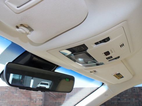 Used 2017 Lexus ES 350 w/ Premium Package image 28