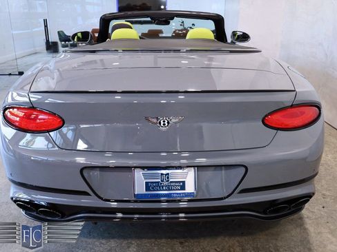 Used 2021 Bentley Continental GT image 8