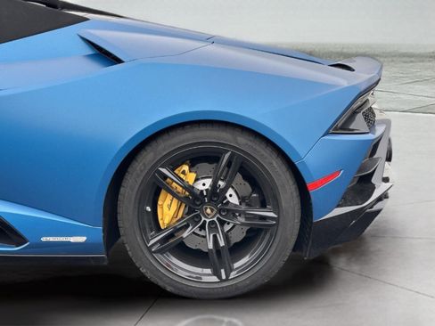 Used 2020 Lamborghini Huracan EVO RWD image 61
