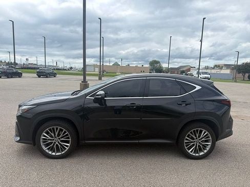 Used 2022 Lexus NX 350h AWD w/ Vision Package image 3