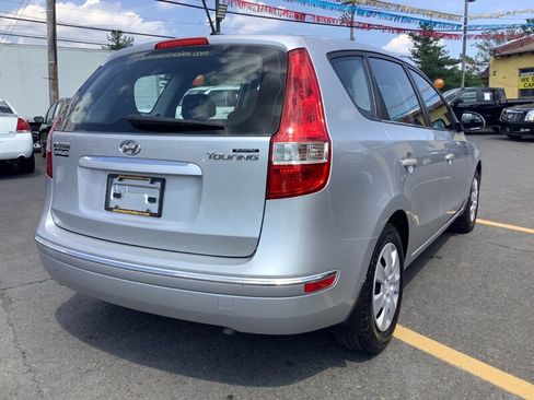 Used 2011 Hyundai Elantra GLS FWD image 7