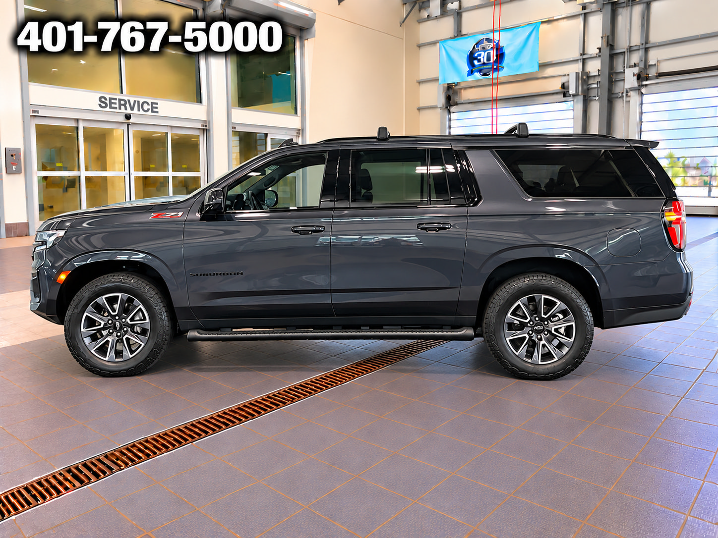 Used 2024 Chevrolet Suburban Z71 w/ Luxury Package AWD/4WD image 4