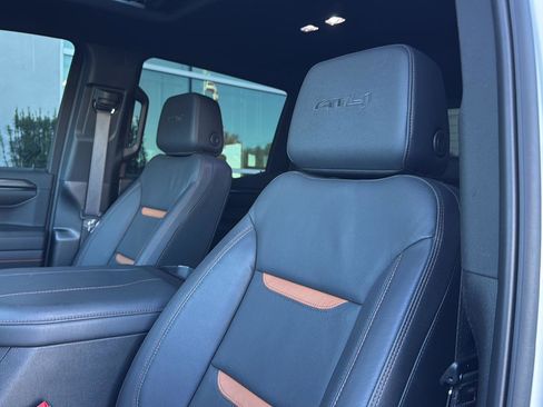 Used 2024 GMC Sierra 1500 AT4 w/ Technology Package image 26