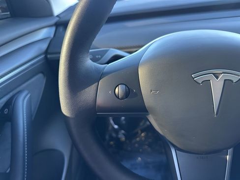 Used 2023 Tesla Model 3 Performance image 15